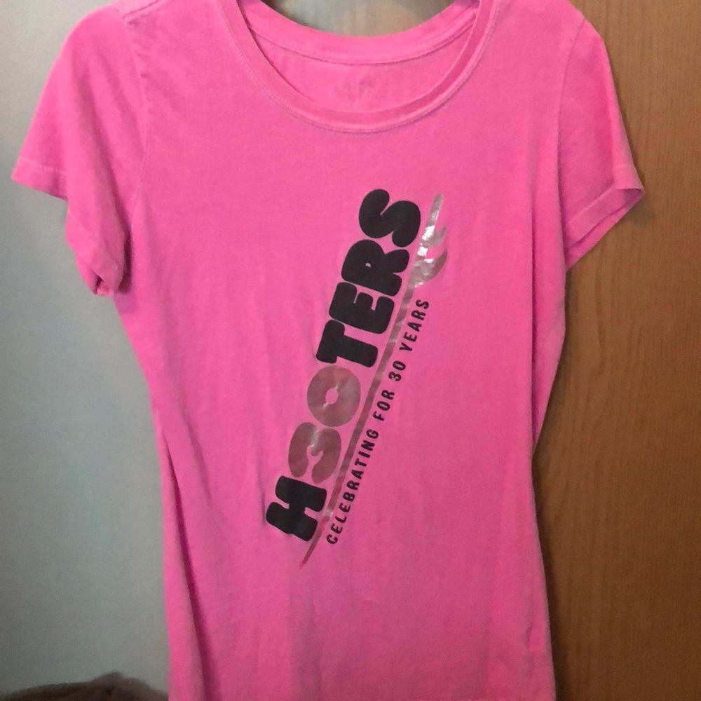 Hooters T-Shirt